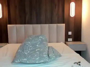 Chaturbate Adult Video Chat of saradiamond01