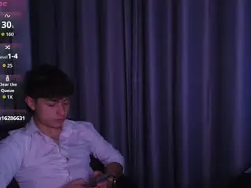 Chaturbate Best live sex cam show of ares_dickson1