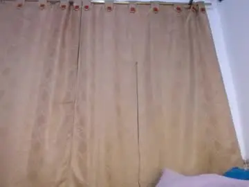 Chaturbate Live Sex Cam of darasweet20