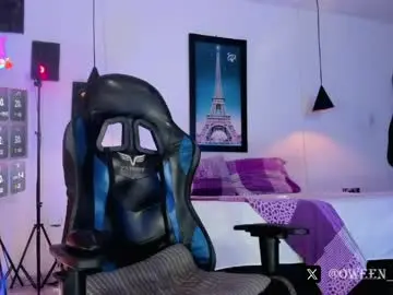 Chaturbate Live Sex Cam of oween_roberts