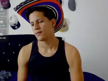 Chaturbate Nude Webcam of theo_bigcock_