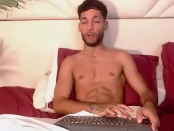 Chaturbate Live Sex Cam of thiagoferreti_