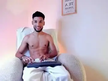 Chaturbate Best live sex cam show of thiagoferreti_