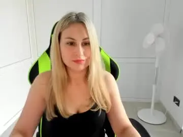 Chaturbate Free Porn Cam of julia_sunshinee