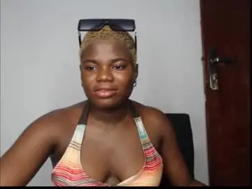 Chaturbate Live Sex Cam of isabella_love7