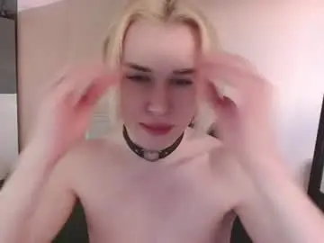 Chaturbate Adult Video Chat of rainbow__salt