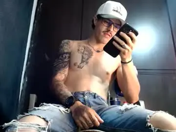 Chaturbate Free Porn Cam of sammytop22