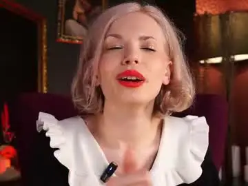 Chaturbate Live Sex Cam of vinyl_kiss