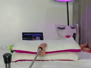 Chaturbate Free Live Porn of ebony_pearl69