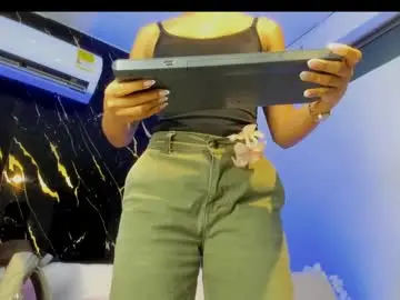 Chaturbate Live Porn of kira_queeen