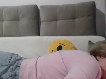Chaturbate Live Sex of kitcatheaven4u