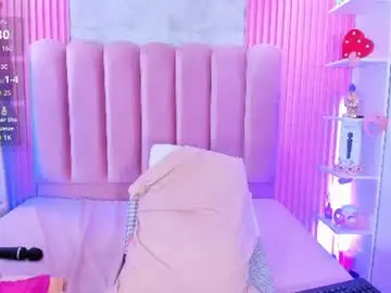 Chaturbate Live Sex Cam of lunarosse18