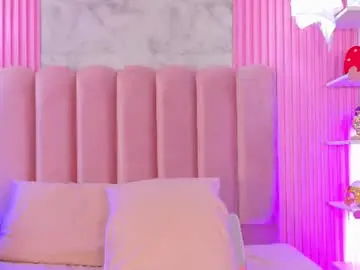 Chaturbate Best live sex cam show of lunarosse18