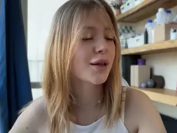 Chaturbate Live Sex of cyberl0ve_