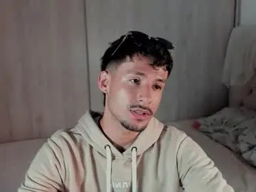 Chaturbate Free Live Porn of dimitri_targaryen