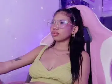 Chaturbate Free Live Porn of aida_mom