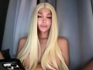 Chaturbate Best live sex cam show of emeraldfvckinggreyson