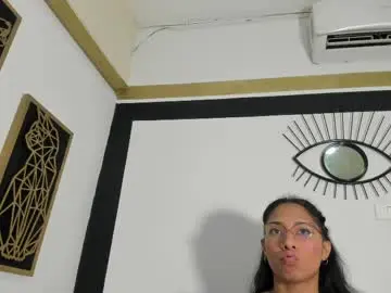 Chaturbate Sex Cam of emilygomezz