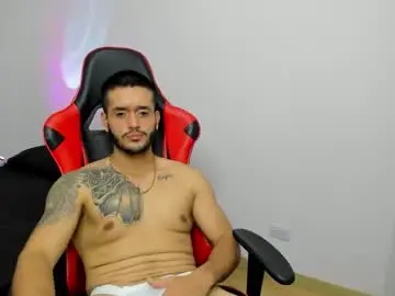 Chaturbate Adult Video Chat of luciano_miltonn