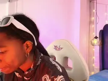 Chaturbate Free Porn Cam of queen_perla_