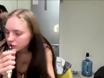 Chaturbate Adult Video Chat of flowerscouple