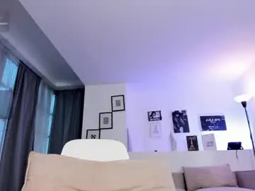 Chaturbate Live Sex Cam of ivy_rein