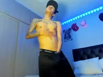 Chaturbate Live Sex Cam of brandonandradre