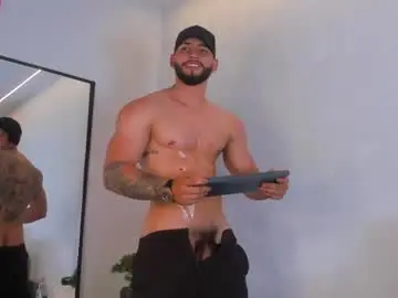 Chaturbate Best live sex cam show of louis_connor
