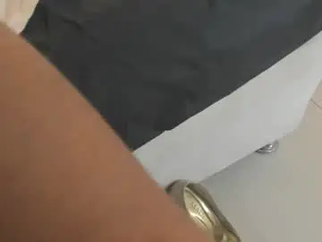 Chaturbate Free Live Porn of naughtyrose_vc1