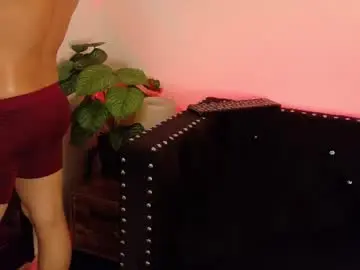 Chaturbate Nude Webcam of apolo_warrior