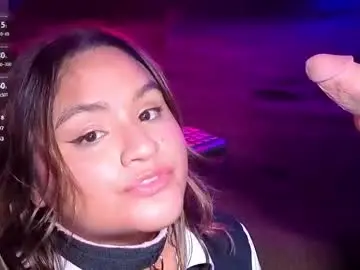 Chaturbate Live Sex Cam of lauralei_01