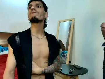 Chaturbate Live Sex Cam of benjamin613999