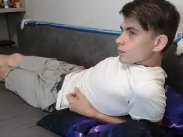 Chaturbate Nude Webcam of cute_oliver