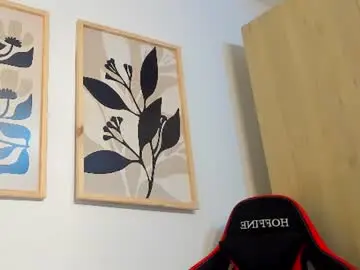 Chaturbate Live Sex Cam of santana_maximo