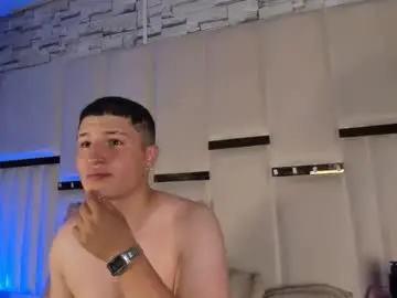 Chaturbate Adult Video Chat of anlleloandangela