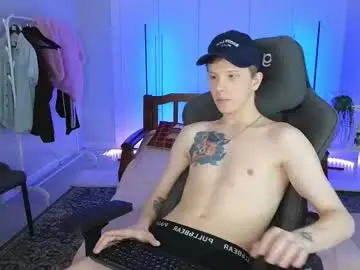 Chaturbate Live Sex Cam of artycropp