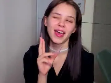 Chaturbate Watch Live Sex Cams of slyshypie