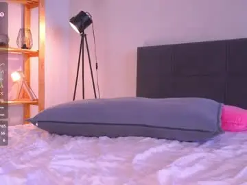 Chaturbate Nude Webcam of waki_fuckie