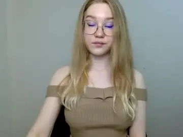 Chaturbate Live Sex Cam of abbymoore__