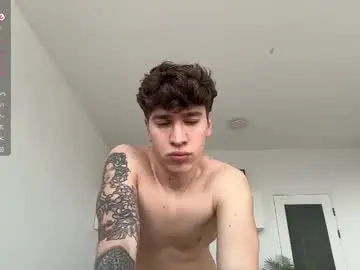 Chaturbate Live Sex of evan_white_