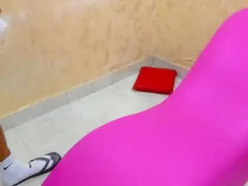 Chaturbate Live Sex Cam of party_starts