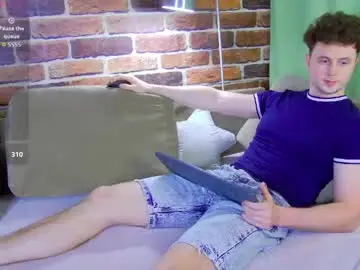 Chaturbate Live Sex Cam of alex_onelove