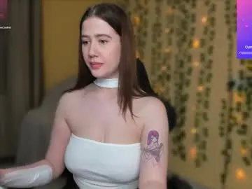 Chaturbate Live Sex Cam of alicia_hines