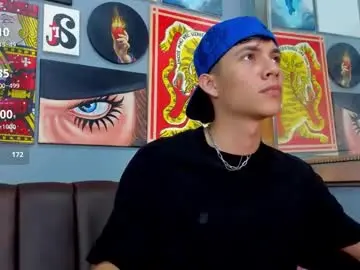 Chaturbate Adult Webcams of arontawers