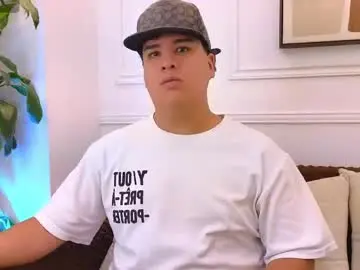 Chaturbate Live Sex of bennett_alejoo