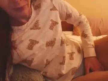 Chaturbate Sex Cam of andrasweetie