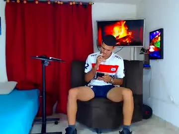 Chaturbate Nude Webcam of jeffer21_hot