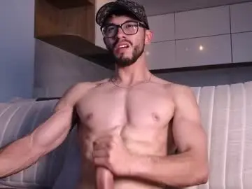 Chaturbate Free Live Porn of phantom_bigger1