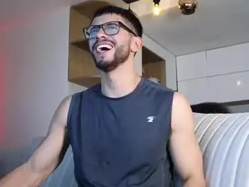 Chaturbate Sex Chat of phantom_bigger1