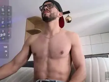 Chaturbate Watch Live Sex Cams of phantom_bigger1